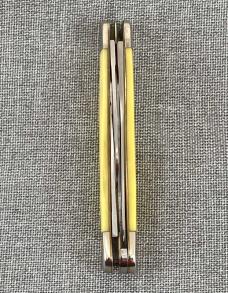WR Case & Sons – 7 dot 1983 – 3 blade Stockman pattern 3318 SHSP – Yellow Composition handles