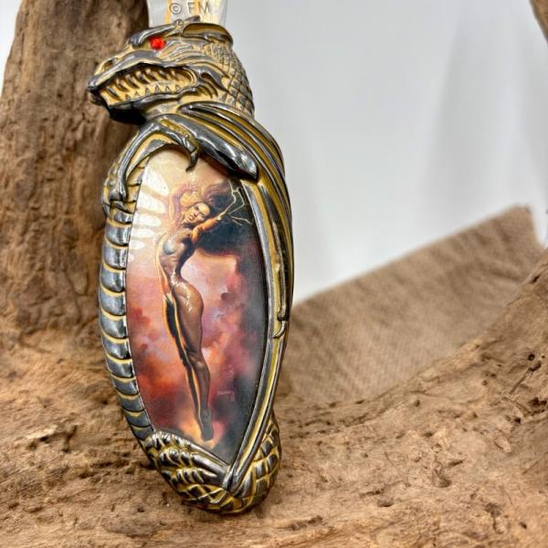 THE SORCERESS OF PASSION FANTASY COLLECTOR POCKET KNIFE BY BORIS VALLEJO (A105) THE SORCERESS OF PASSION FANTASY COLLECTOR POCKET KNIFE BY BORIS VALLEJO (A105)