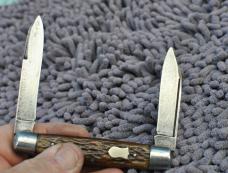 Miller Bros. Meriden CT Moose Pattern Equal End 4 1/4" Closed Jigged Bone Loud Snap Both Blades 
