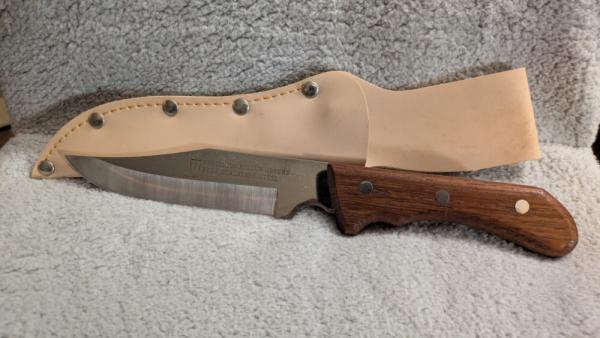 Knife with Sheath (Precision Hollow Gound Fine Stainless Steel)