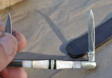 Camillus Santa Fe Stone Works Tuxedo Pearl And Jet 3" Closed Never Used 1/2 Stop Tight Loud Snap