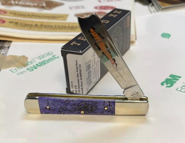 Case XX Happy Halloween RAZOR Knife 2024 SN /100 Werewolf Etch. Mint