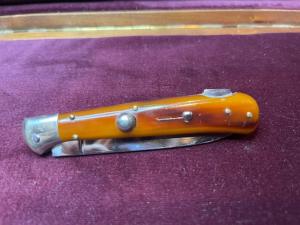 Vintage Italian 7 3/4" Lock-back Bird's Head automatic knife with brown horn scales