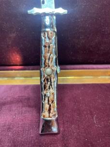 Vintage Hellraiser Spanish Stiletto;  Swing Guard automatic knife;  stag-like scales