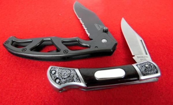 GERBER METAL LINER LOCK PART SERRATED + FANCY BOLSTER WOODEN LOCK BACK UNUSED 2 KNIVES ONE PRICE