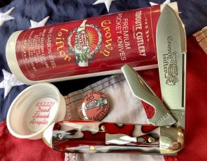Great Eastern Cutlery, 852221 GEC 85 Crown Lifter w/ Dead Skunk Arcylic Handles +Pin -NOS