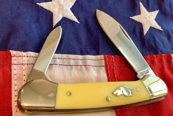 Vintage Ka-Bar Dog Head 2 Blade Canoe Knife w/ Yellow Derlin Handles -Dog Head Shield -NOS & M/NM