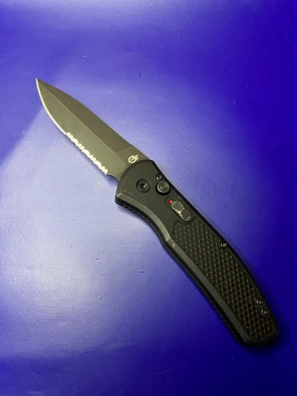 Gerber Empower Automatic Knife Black Gerber Empower Automatic Knife Black
