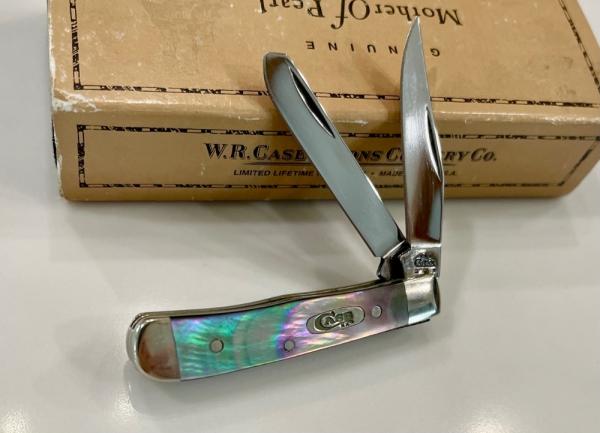 2004 Black Mother of Pearl Tiny Trapper. Only 250 made. SFO 2004 Black Mother of Pearl Tiny Trapper. Only 250 made. SFO