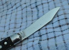 Schrade Walden NY Paratrooper/Hunter Jigged Rough Black handles Works No Peek Cleaned mirror Polish
