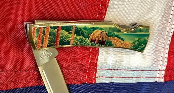 Case xx 1984 Medium Lockback (mdl# 059L SS) w/ Large Brown Bear in Wilderness Synthetic Handles -NOS