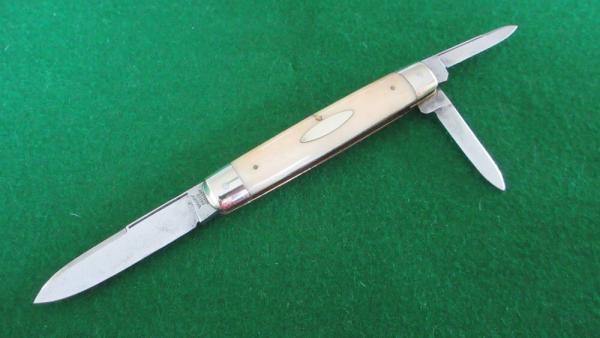 VERY RARE Valley Falls Cutlery Co. CROWN BOX CAR Split Backspring Whittler BONE