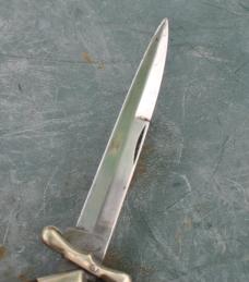 Eig Miami Medici Manual 4 7/8" Closed 1950's Tight No Play Top Lock Folding Guard