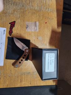 REATE PL-XT. Drop Point Blade. Tan G10 Handle. Quality crafted knife. Good weight very smoot