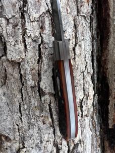 SACRED BEAR "TORY UTT" CUSTOM JIGGED BONE DAMASCUS MEDIUM TRAPPER