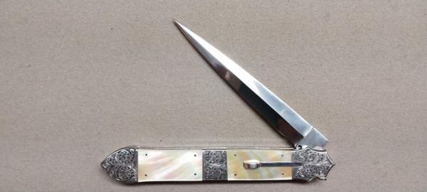 Custom handmade Gold-lip Mother of Pearl Dagger Blade Switchblade Custom handmade Gold-lip Mother of Pearl Dagger Blade Switchblade