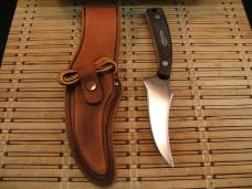 SCHRADE OLD TIMER 152 OT SHARPFINGER FIXED CARBON STEEL BLADE HUNTING KNIFE W/ SHEATH, LANYARD & BOX