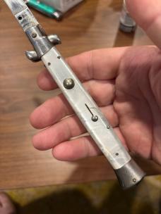 11” INOX Swivel Bolster Pearlex Vintage Stiletto