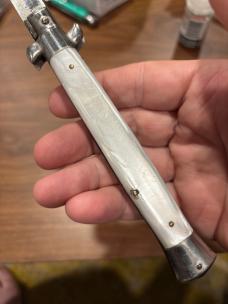 11” INOX Swivel Bolster Pearlex Vintage Stiletto