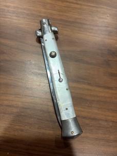 11” INOX Swivel Bolster Pearlex Vintage Stiletto