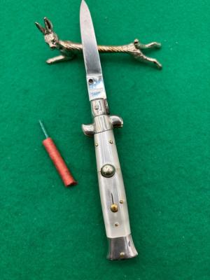 7 Pearlex Rotating Bolster