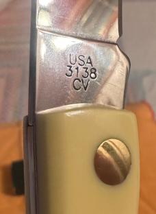 2005  CASE XX CLASSIC LARGE SOD BUSTER W/YELLOW HANDLES & CV BLADE. UNUSED & IN MINT CONDITION!