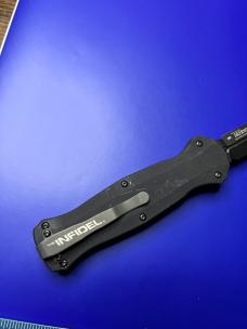 Benchmade Infidel D/E Dagger OTF Automatic Knife  3300BK
