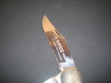 QUEEN RAWHIDE SERIES 4200 USA 440 STAINLESS TRAPPER KNIFE 1982