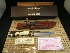 SCHRADE UNCLE HENRY 153UH GOLDEN SPIKE VINT. 80'S FIXED BLADE CARBON STEEL KNIFE, SHEATH, STONE, BOX