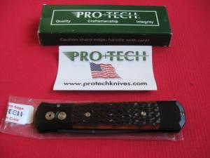 Early Pro-Tech 962 Godfather - Amber Jigged Bone ProTech Switchblade Knife - New In Box !