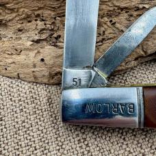 Camillus N.Y. Vtg Barlow USA 51 Folding 2 Blade Pocket Knife Sawcut Handle (164)