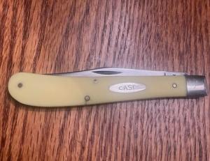 CASE 1970-71 YELLOW FARMER TRAPPER