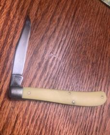 CASE 1970-71 YELLOW FARMER TRAPPER
