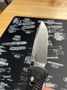 Benchmade 585 MINI-BARRAGE