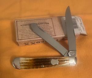 2010 Case Second Cut Bone Antique Trapper w Silver Badge Mint Condition w Original Box