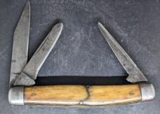 Rare 1900-1930 Witte Hardware 3 Blade Bone Handle Stockman Pocket Knife