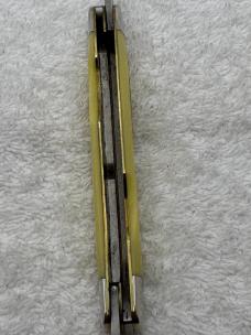 Camillus USA Vintage 2 Blade Yello Jaket Muskrat Pattern # 714 Pocket Knife (#21)