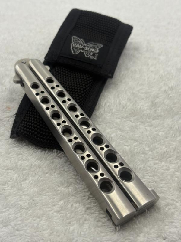 Benchmade 45 Balisong In Excellent Unused Condition Made In USA