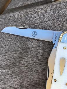 Great Eastern Cutlery 888222 Bayou Trapper Yeti Ivory PPP