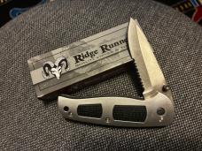 Two knives one money at a cheap pruce