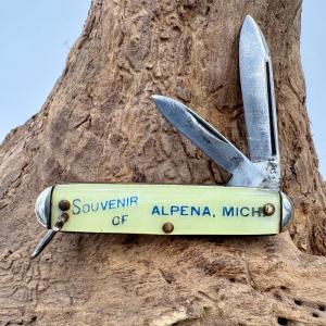 Camco USA Vintage Folding Pocket Knife Alpina Mi Souvenir 2 blade carbon 75