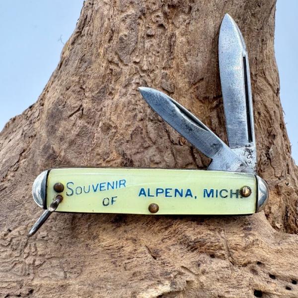 Camco USA Vintage Folding Pocket Knife Alpina, Mi Souvenir 2 blade carbon (75)