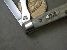 Case XX USA 2005 Red Bone & Natural Bone 6282 SP-SS Baby Doc Knife in Box