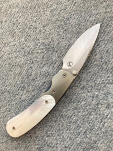 Vintage WILLIAM HENRY Fine Knives, Model T09  Mother-of-Pearl Folding Linerlock Pocket Knife MIB