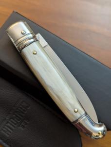 NIB AGA Campolin Old Style 21cm - 8" Birdbeak leverlock in Blonde Brazilian Horn 