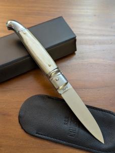 NIB AGA Campolin Old Style 21cm - 8" Birdbeak leverlock in Blonde Brazilian Horn 