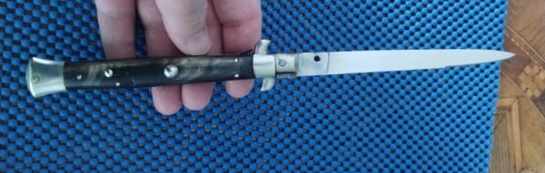 Tarry Levigne 11" Switchblade 