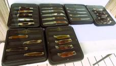 27 MINT KABAR CLUB KNIVES PLUS 6 WALL MOUNTS PRE OWNED GREAT CONDITION 1981-1999