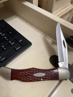 Case 6165 L folding hunter made in 1984 edc