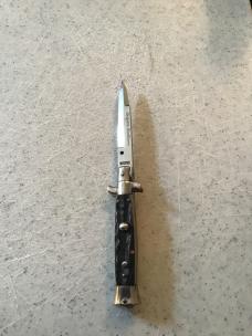 Italian Stiletto, swivel bolster. 6.25”